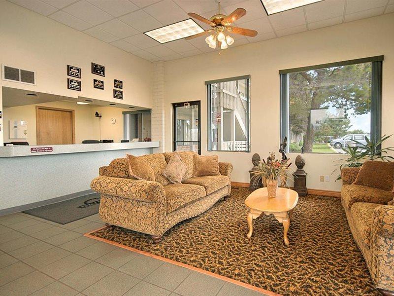 Days Inn By Wyndham Richland Bagian luar foto