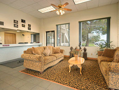 Days Inn By Wyndham Richland Bagian luar foto